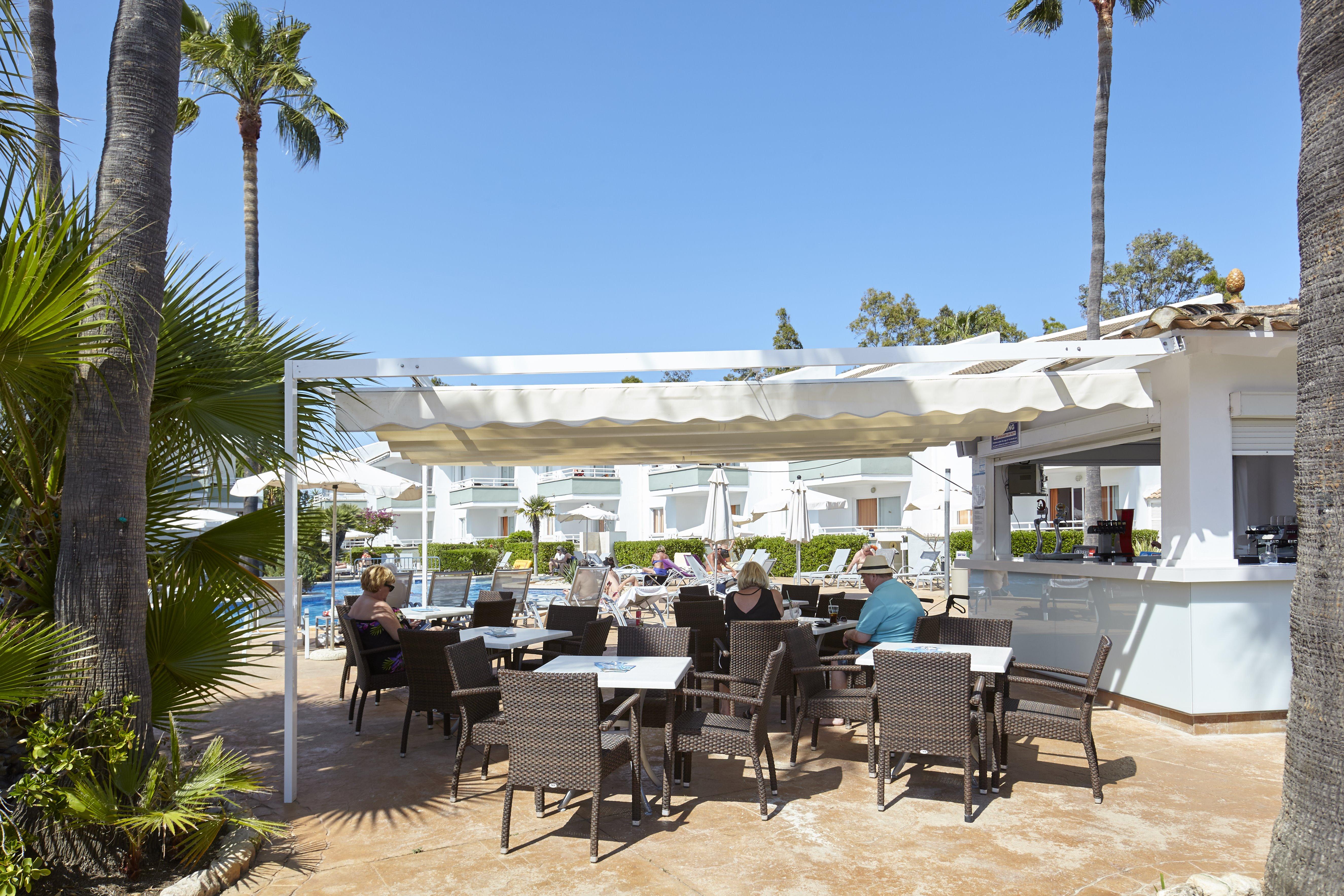 Universal Aparthotel Elisa Playa de Muro  Eksteriør bilde